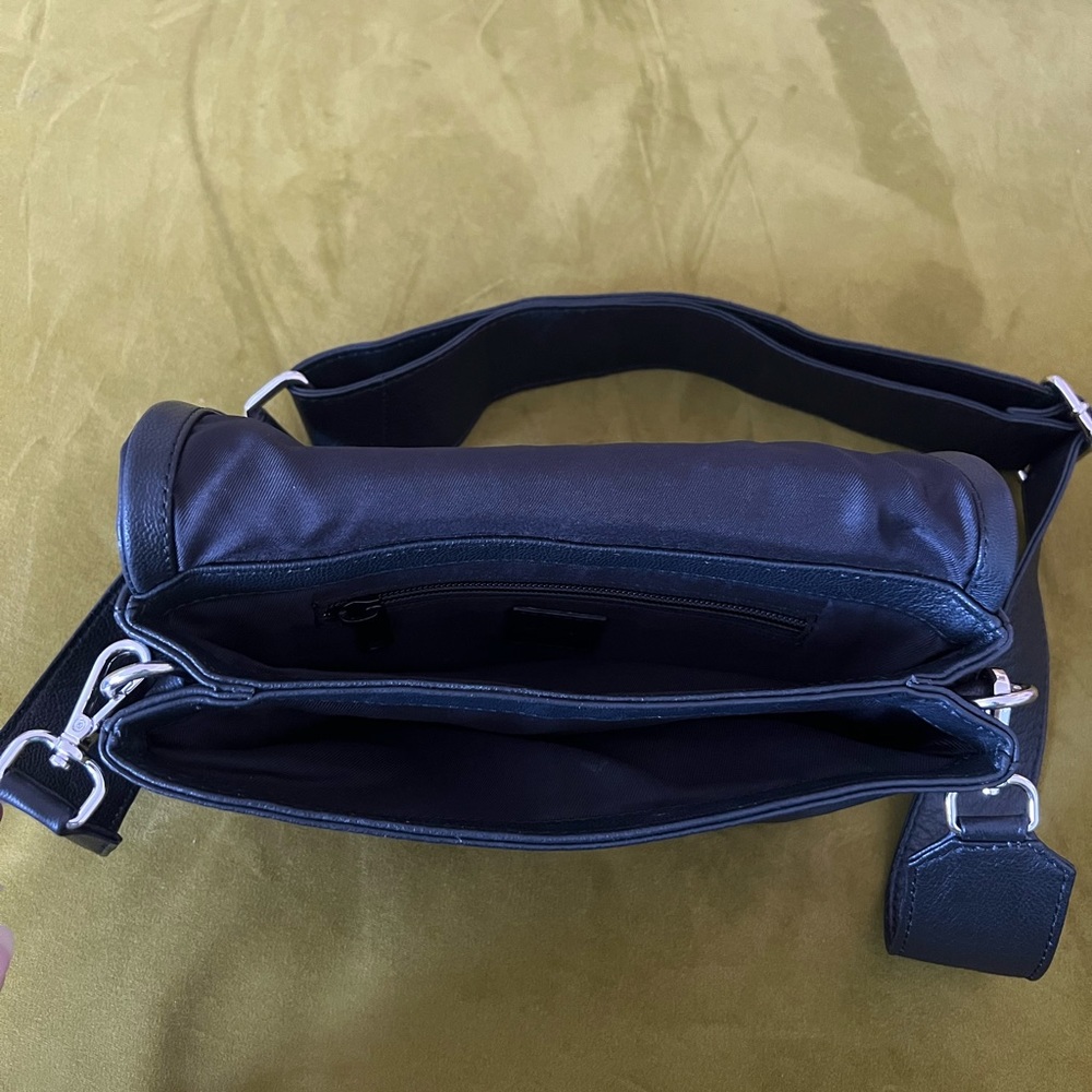 NWOT ASOS Genuine Leather Crossbody with wide strap - Picture 3 of 3